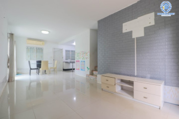 *****ทาวน์เฮ้าส์มือสองย่านนนทบุรี ม.พฤกษาวิลล์28 วงแหวน-รัตนาธิเบศร์ #หลังมุม เนื้อที่เยอะเกือบเท่าบ้านแฝดถึง 34.7 ตร.ว. ฟังก์ชัน 3 ห้องนอน 2 ห้องน้ำ 1 ที่จอดรถ ต่อเติมห้องอเนประสงค์, ครัว และหลังคาโรงรถเรียบร้อยแล้ว บนทำเลเยี่ยมเพียง 8 นาทีก็ถึงรถไฟฟ้าสายสีม่วง "สถานีตลาดบางใหญ่"